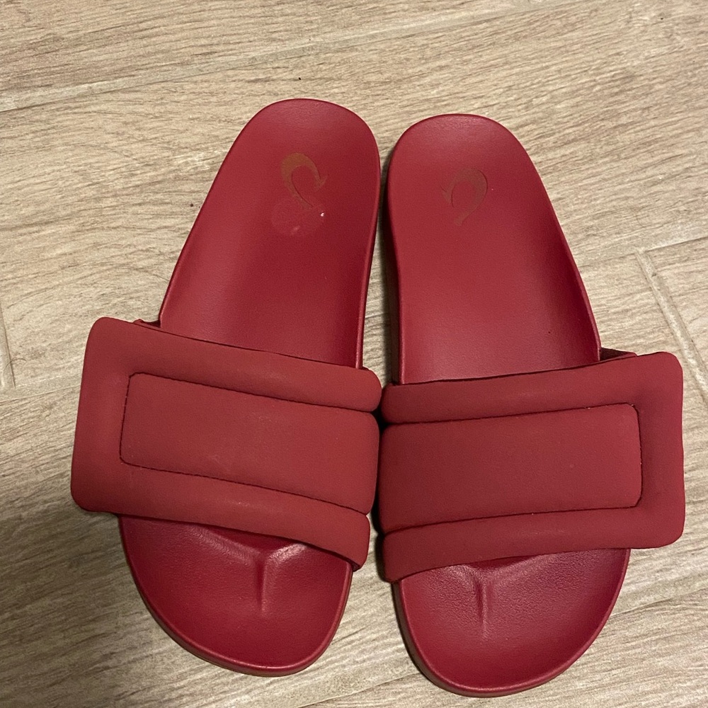OluKai Red Sandals Modern Minimalist Design